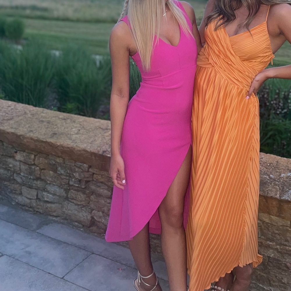 Abercrombie Plunge V-Neck Pink Midi Dress